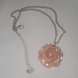 Vintage flower necklace